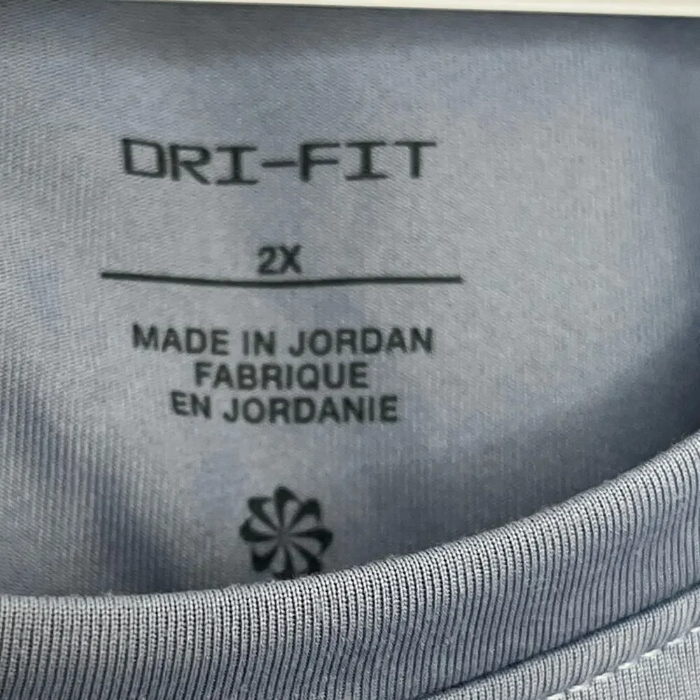 Nike Womens Dri Fit Cropped Top Size 2X